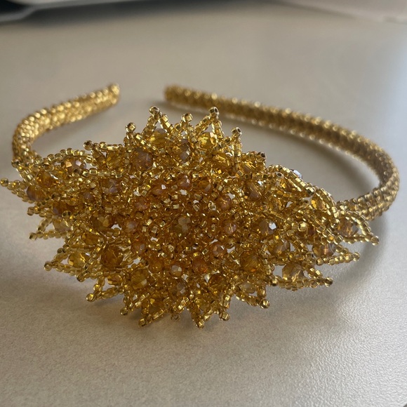 Gold Beaded Floral Headband - Elegant Women’s Hair Accessory - Picture 3 of 7